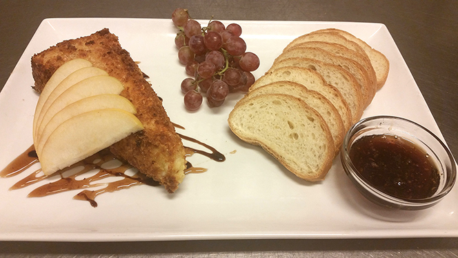 baked brie with honey and balsamic from Wildfin American Grill